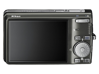 Illustration for article titled Nikon's CoolPix S600, S550, S520, and S210: Slim, Stylish and Plum Purty